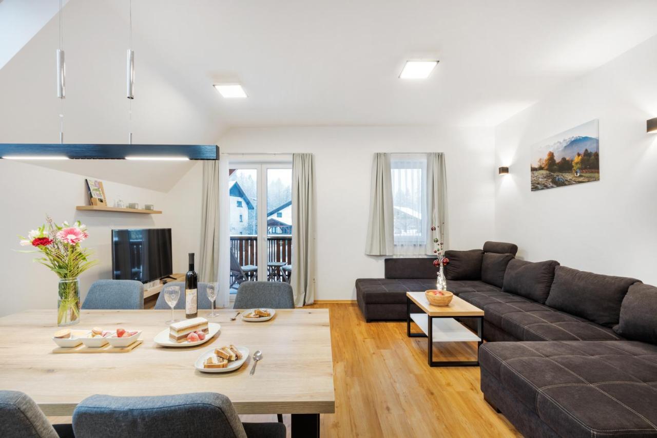 Chic Apartments With Balcony And Spa In Mojstrana Exterior foto